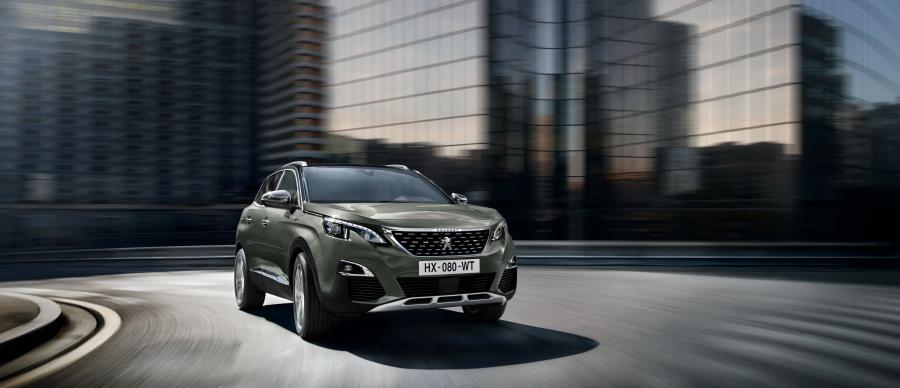 Peugeot 3008 GT 2016 года  (WW) (фото 2 из 42)